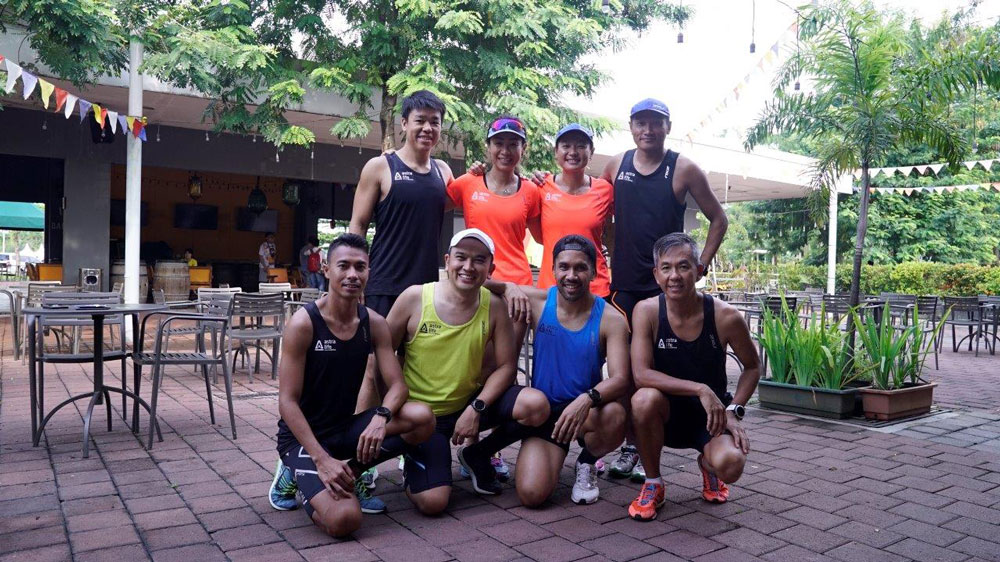Photo-3---Team-2XU-Indonesia-Triathlon-berfoto-setelah-latihan-bersama