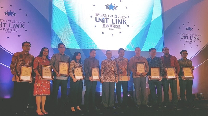 Photo 2 - Para pemenang Unit Link Award 2018 dari Majalah Investor & Infovestama